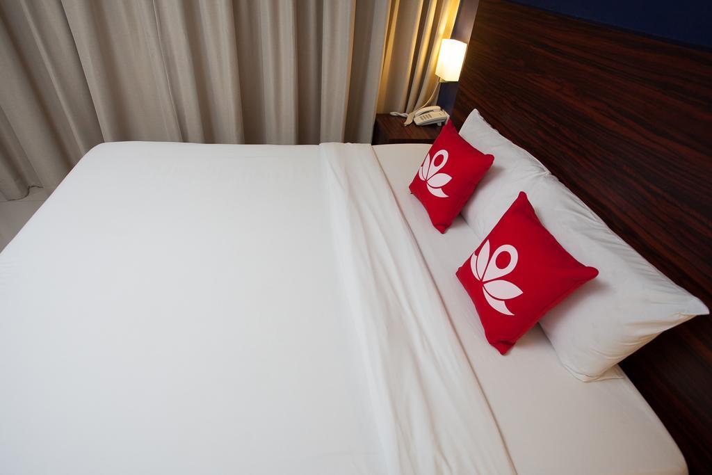 Zen Rooms Silom Soi 17 Bangkok Zewnętrze zdjęcie