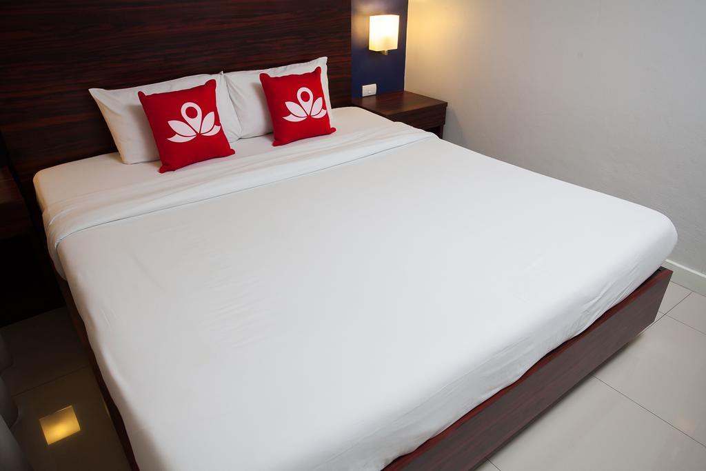 Zen Rooms Silom Soi 17 Bangkok Zewnętrze zdjęcie